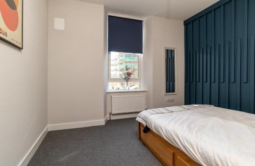Aberdeen West End Apartment | * City Centre * Unique Space *