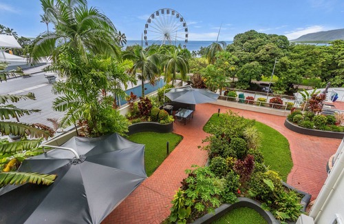 Cairns Central Business District Apartment | City Centre Unit on The Esplanade