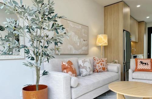 Grey Lynn House | City Haven Retreat - Stylish 2BR Townhouse vs AC & Backyard