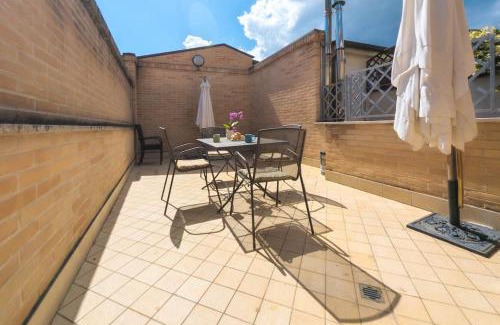 Civitanova Marche Apartment | City Heart - Patio Parking AC Wif