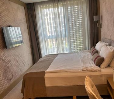 Plovdiv Apartment | City Park Inn - Art Gallery