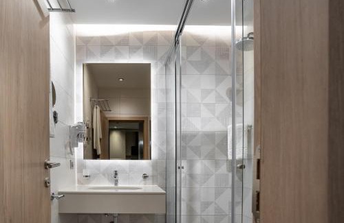 Plovdiv Apartment | City Park Inn - Art Gallery