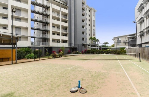 Townsville Apartment | City Stadium Apartment on the riverfront