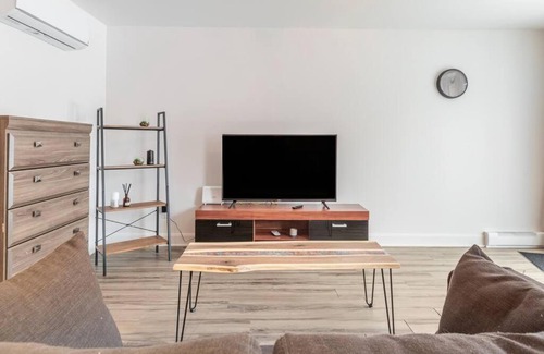 Cote-Des-Neiges—Notre-Dame-De-Grace Apartment | City studio apartment