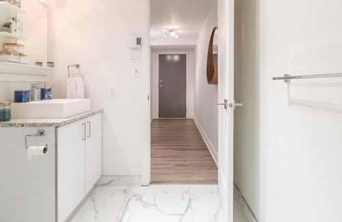 Cote-Des-Neiges—Notre-Dame-De-Grace Apartment | City studio apartment