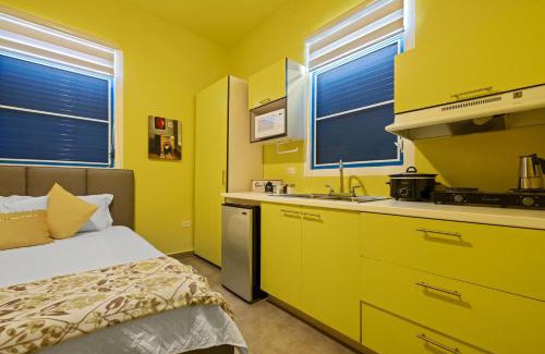Sagrado Corazon Apartment | City View Artistic Studio Close to Everything MM4