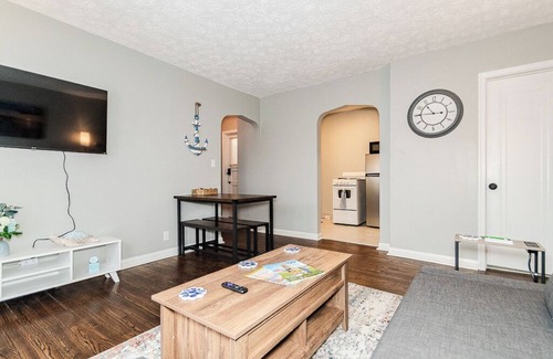 Fairport Harbor Apartment | City View Suite Unit #6 -2 BR 1BA in serene Fairport Harbor