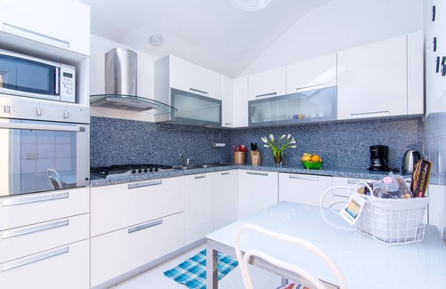 Sanremo Apartment | CityCenter Penthouse with Views nCIN IT008055C28X4B8VM3