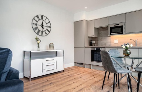 Mill Road Apartment | Citystay - Holland Place
