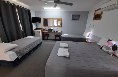 Grafton Hotel | Civic Motel