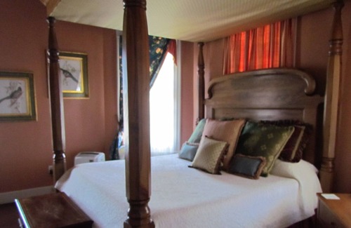 Natchitoches Bed & Breakfast | Claiborne Room at La Maison Louisiane