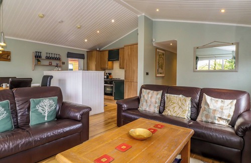 Troutbeck Bridge Cottage | CLAIFE VIEW LODGE, pet friendly, with pool in Troutbeck Bridge