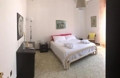 Sant'Antonio Abate Apartment | ClAnaGio House