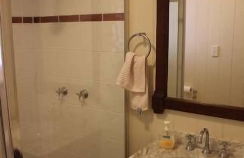Greenslopes Apartment | Clancy's - Greenslopesl Accomodation