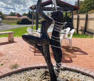 Glen Innes Hotel | Clansman Motel