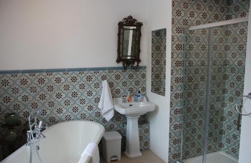 Claregalway Bed & Breakfast | Claregalway Castle