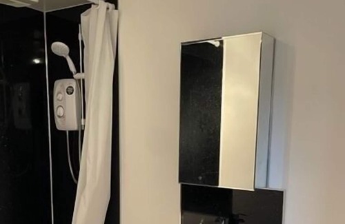 Aberdeen West End Apartment | Claremont Upper Apartment