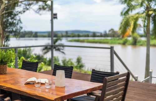 Lower Southgate House | Clarence River Retreat - Oceanstays - Farmstay & Jetty