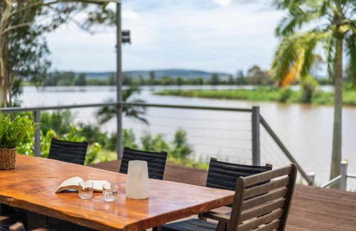 Lower Southgate House | Clarence River Retreat - Oceanstays - Farmstay & Jetty