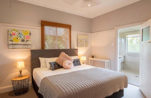 Lower Southgate House | Clarence River Retreat - Oceanstays - Farmstay & Jetty