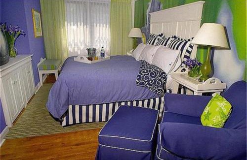Gold Coast Hotel | Claridge House