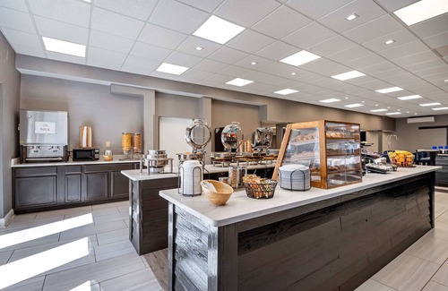 Lexington Hotel | Clarion Hotel Conference Center - North