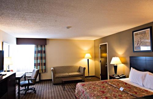 San Angelo Hotel | Clarion Hotel San Angelo near Convention Center