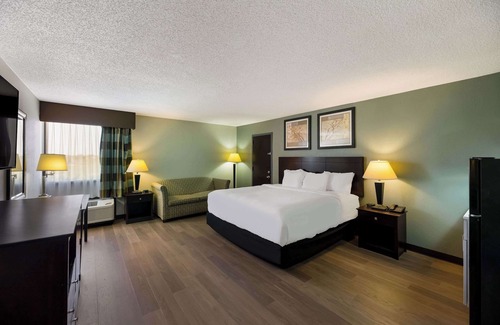 San Angelo Hotel | Clarion Hotel San Angelo near Convention Center