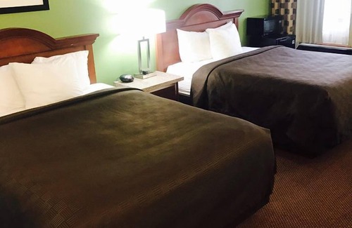 Kalamazoo Hotel | Clarion Inn I-94 near Expo Center