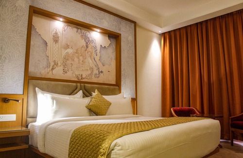 Sanwer Hotel | Clarion Inn Indore