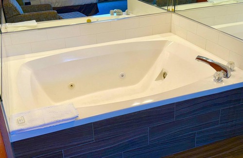 Evansville Hotel | Clarion Inn & Suites