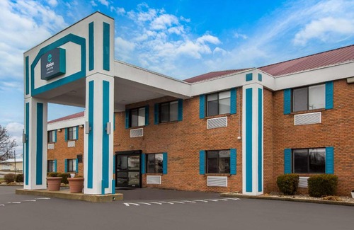 Harrodsburg Hotel | Clarion Pointe Harrodsburg-Danville