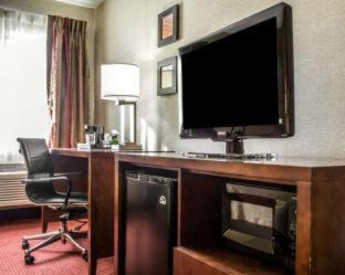 Jamestown Hotel | Clarion Pointe Jamestown - Falconer