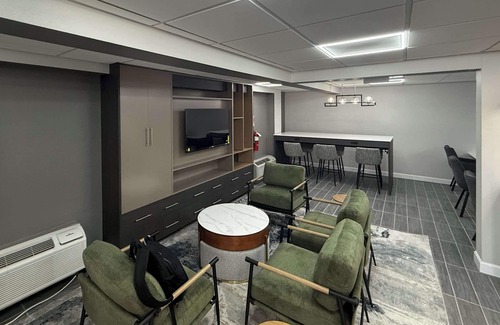 Decatur Hotel | Clarion Pointe