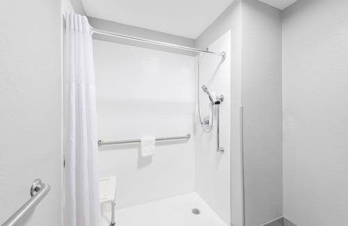 Shreveport Hotel | Clarion Pointe