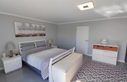 Shelley Point House | Clarke House