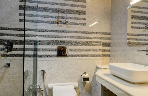 Jagatsukh Hotel | Clarks Inn Suites Manali