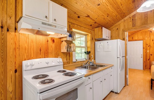 Clarkson Cabin | Clarkson Cabin Near Nolin Lake: 4 Mi to Boat Ramp!