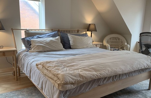 Midtown Toronto House | Classic 3-Bedroom Toronto Home with Rooftop Deck in Historic Toronto Area