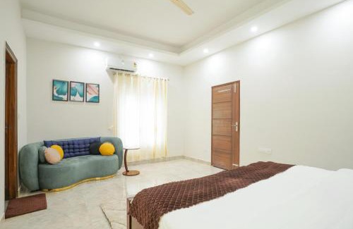 Bullawala Apartment | Classic Bunglow by The StayCationer