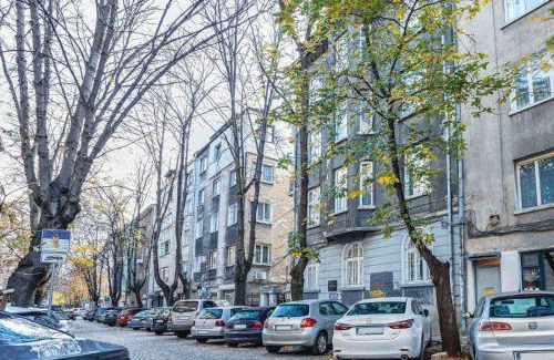 Sofia City Center Apartment | Classic Charm - 2BD central Apartment by FlatManager