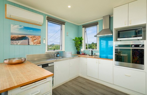 Kaikoura House | Classic Charm | Sea & Mountain Views - KK5170