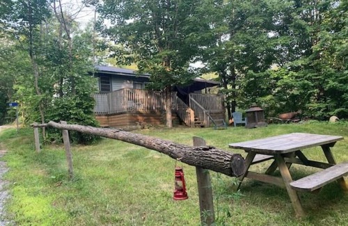 Frontenac Cottage | Classic Cottage Charm -Old Roots Cottage #1 ; rustic warmth and privacy