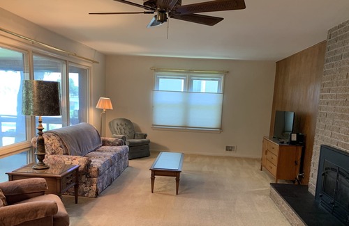 Bradley Cottage | Classic Lakefront Cottage on All-Sports Duncan Lake
