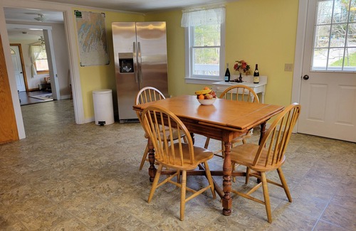 Harpswell House | Classic Maine House, wrap around deck, water activity a walk away.