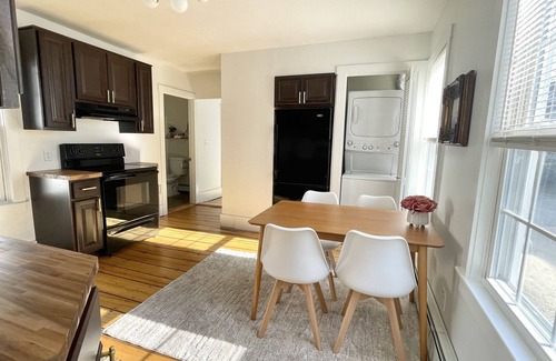 Brunswick Apartment | Classic New England 1st Floor 3 BR Downtown Brunswick