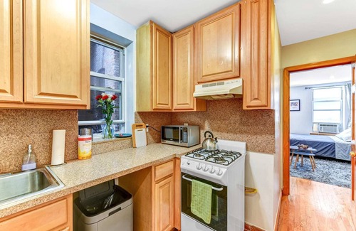 Chinatown Apartment | Classic NYC 2 BDRM Nolita Apt