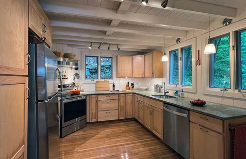 Harpswell Center Cottage | Classic oceanfront cottage and cabin on stunning 8 acres with sunset water views