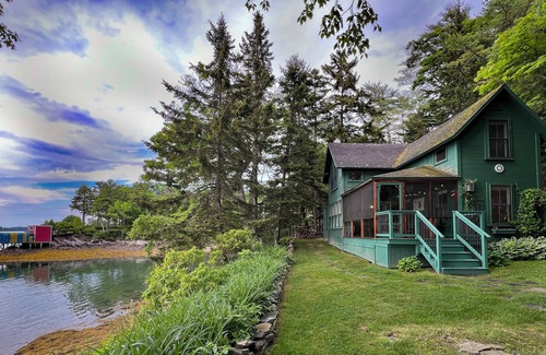 Harpswell Center Cottage | Classic oceanfront cottage and cabin on stunning 8 acres with sunset water views
