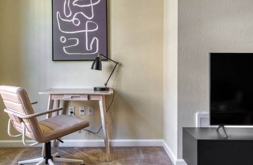 San Bruno Apartment | Classic San Bruno 1BR w/Pool, Gym & W/D, near SFO Airport, by Blueground